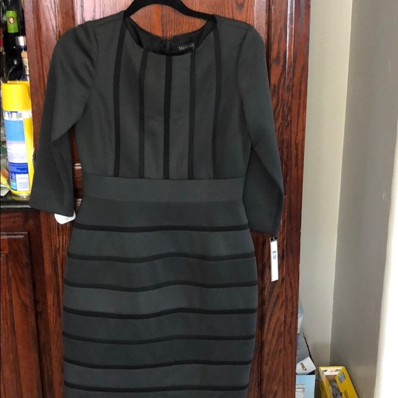 Tahari Dresses & Skirts - Dress Tahari Dresses & Skirts - Dress